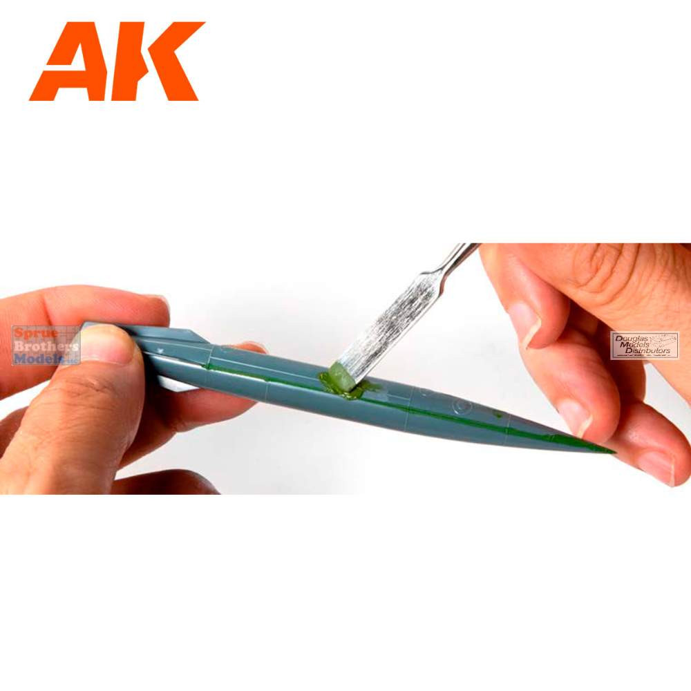 AKI009329 AK Interactive Modeling Green Putty - Sprue Brothers