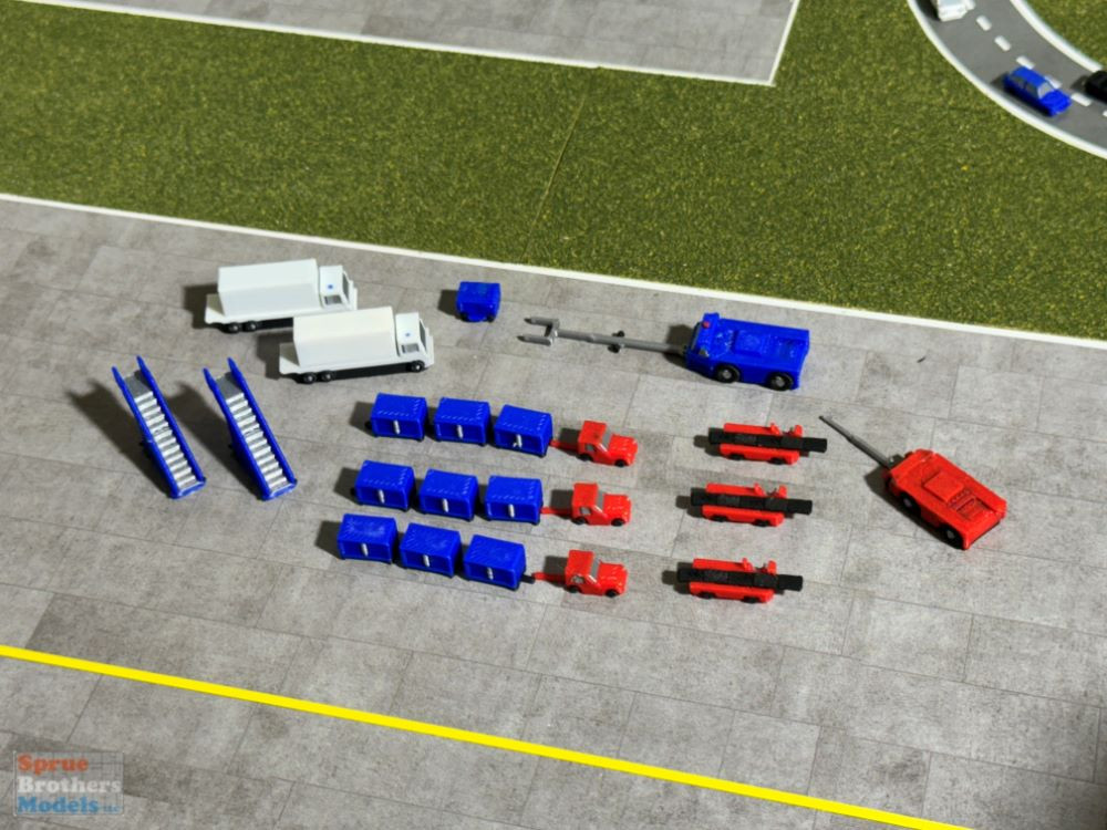 JST008 1:400 Jetset Models - American Airlines Ground Support