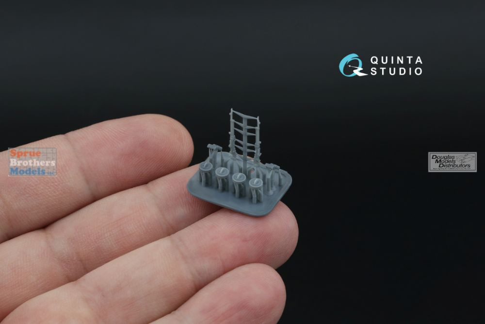 QTSQT72020 1:72 Quinta Studio Vickers K Machine Gun Set - Sprue