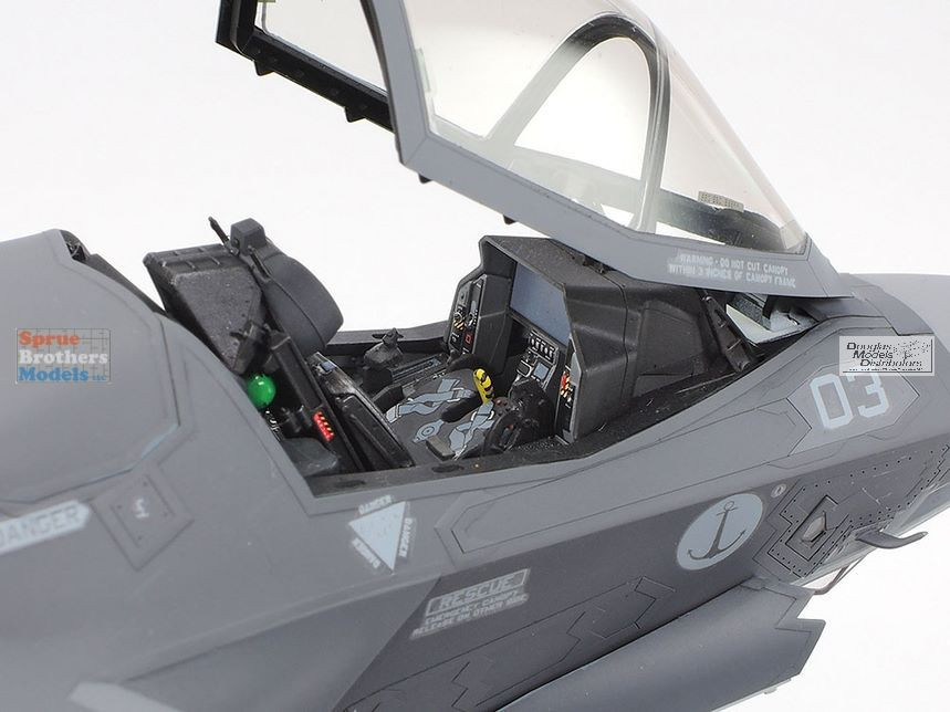 ONETAM61125 1:48 Tamiya F-35B Lightning II (BOX DAMAGE) - Sprue