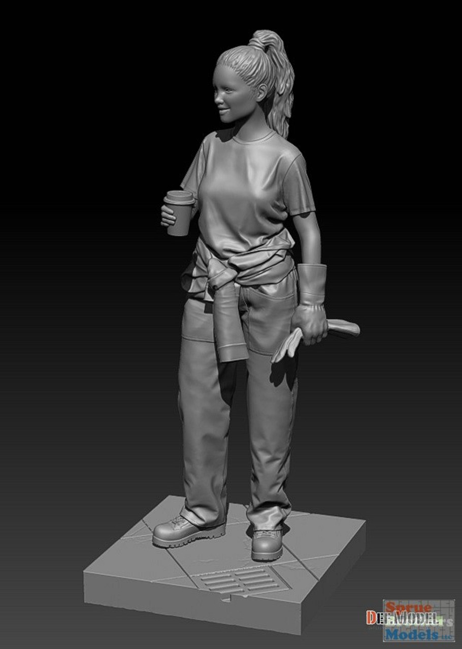 DEFDF16003 1:16 DEF Model Figure Set - Modern Female Mechanic 