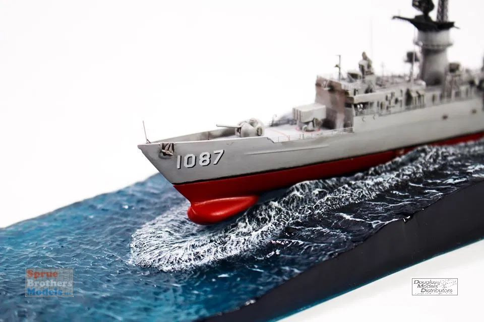 AFV70003 1:700 AFV Club Knox Class Frigate Detailed-Up Version