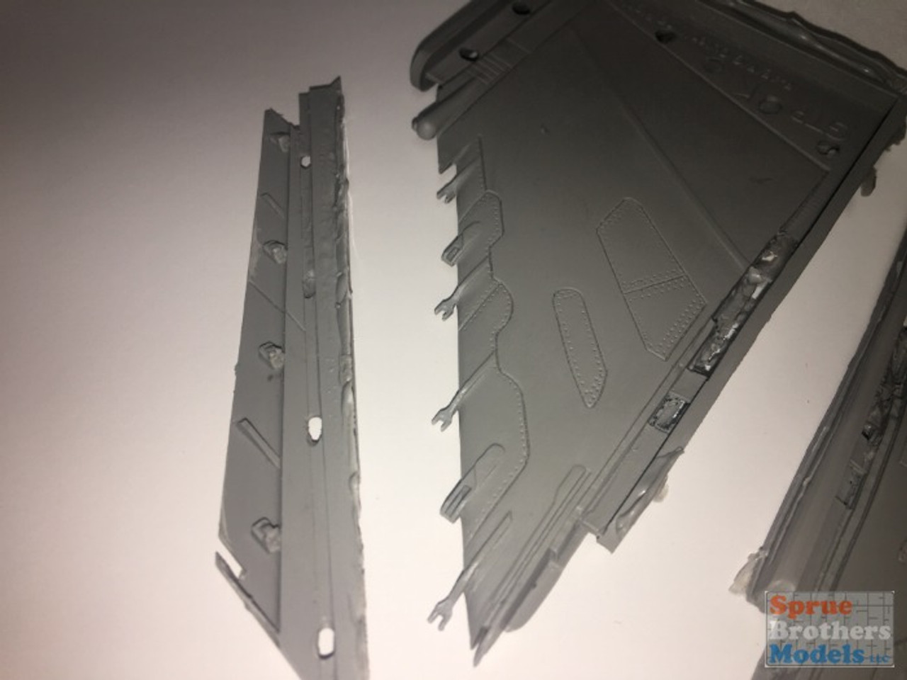 GTR32069 1:32 GT Resin F-4E F-4F F-4G Phantom II Slat Wing Set (REV kit)