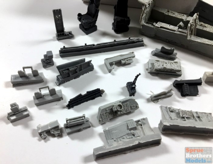 GTR32083 1:32 GT Resin RF-4C RF-4E Phantom II Cockpit Set (REV kit