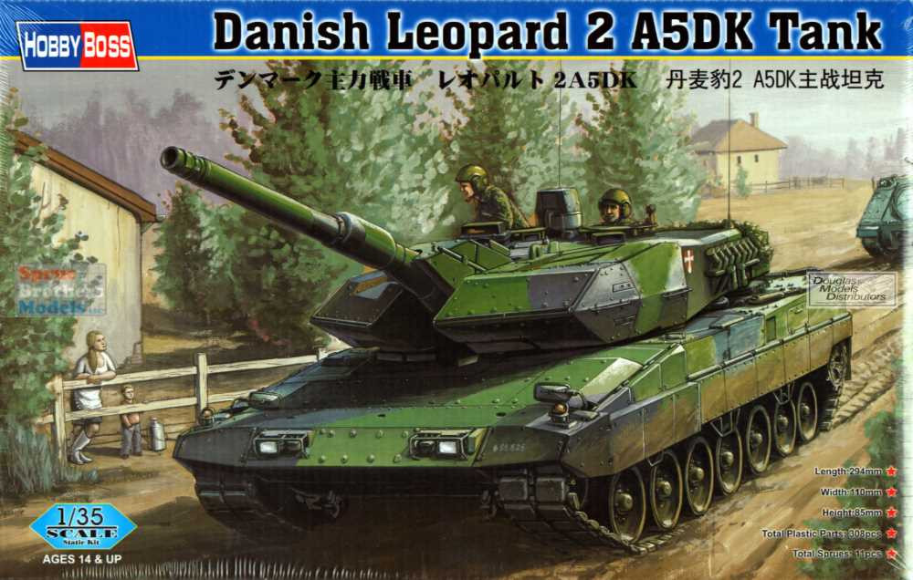HBS82405 1:35 Hobby Boss Danish Leopard 2 A5DK Tank - Sprue