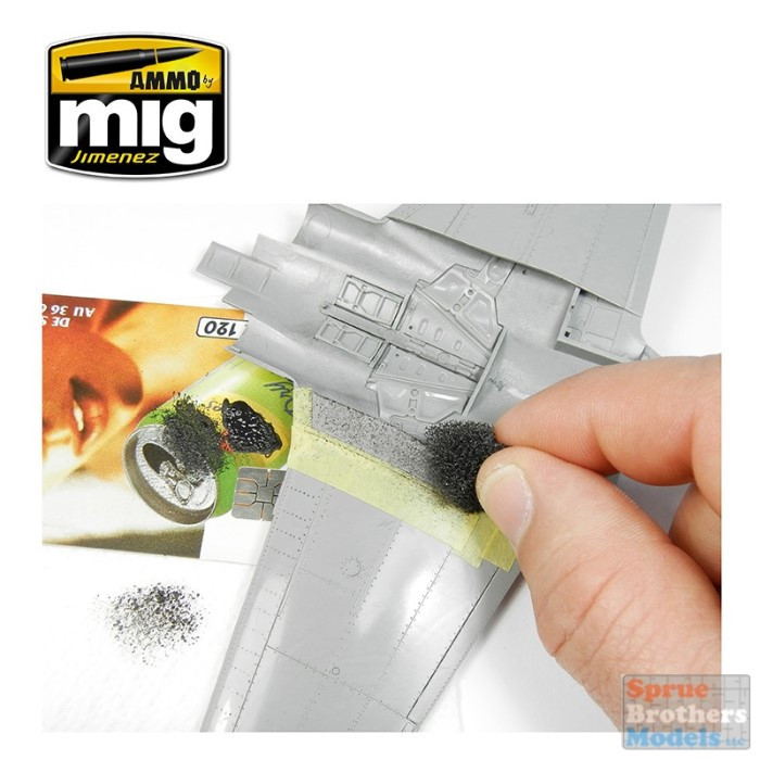 AMM2034 AMMO by Mig Anti Slip Paste - Black Color (for 1/48 1/72