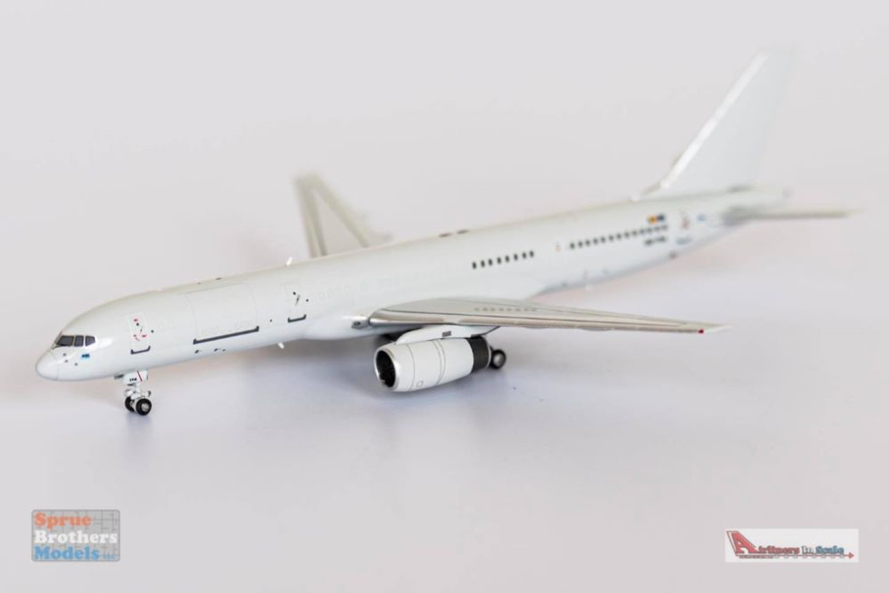 NGM53142 1:400 NG Model ASL Airlines Boeing 757-200 Reg #OO-TFA