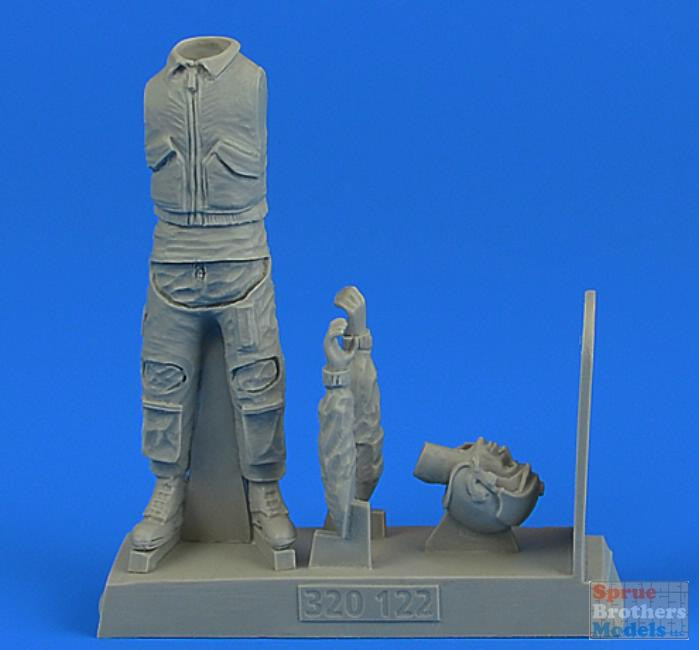 ARSAB320122 1:32 AeroBonus USAF Modern Fighter Pilot Figure