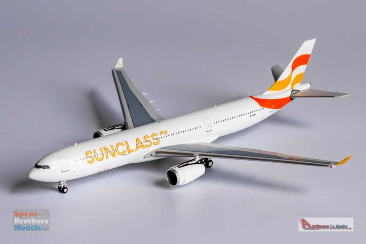 NGM62025 1:400 NG Model Sunclass Airlines Airbus A330-300 Reg #OY-VKI  (pre-painted/pre-built)