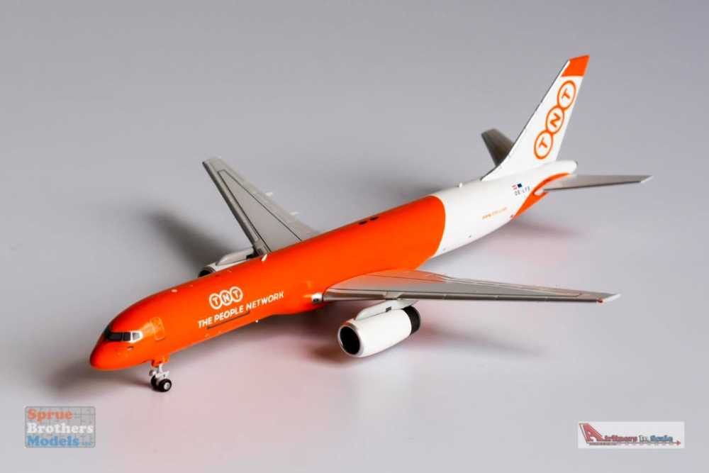 NGM53173 1:400 NG Model TNT (ASL Airlines) B757-200 Reg #OE-LFB