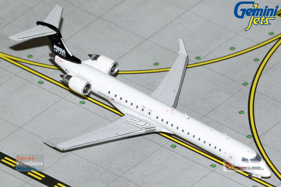 GEMGJ2031 1:400 Gemini Jets Mesa Airlines CRJ-900ER Reg #N942LR