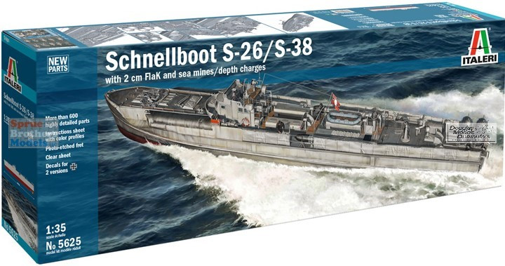 ITA5625 1:35 Italeri Schnellboot S-26/S-38 with 2cm Flak & Sea