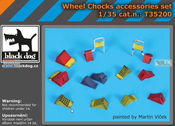 BLDT35200T 1:35 Black Dog Wheel Chocks Accessories Set