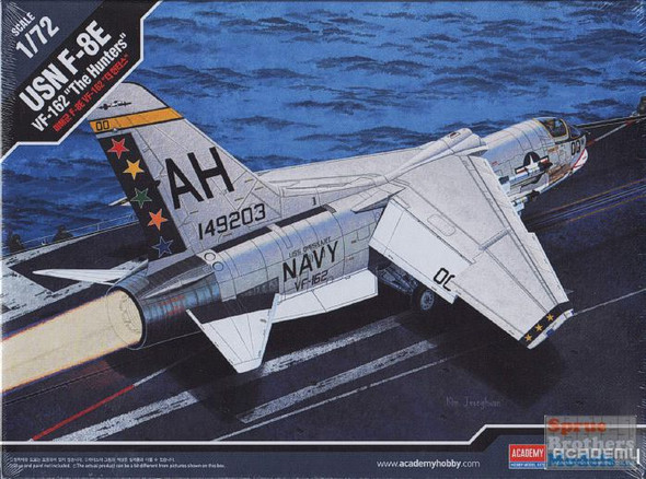 ACA12521 1:72 Academy F-8E Crusader VF-162 The Hunters