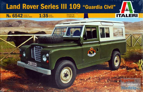 ITA6542 1:35 Italeri Land Rover Series III 109 'Guardia Civil'