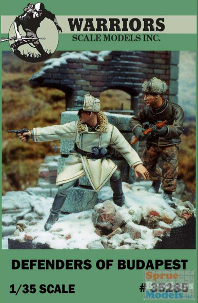 WARN35285 1:35 Warriors Scale Models Figure Set: Defenders of Budapest (2 figures + base)