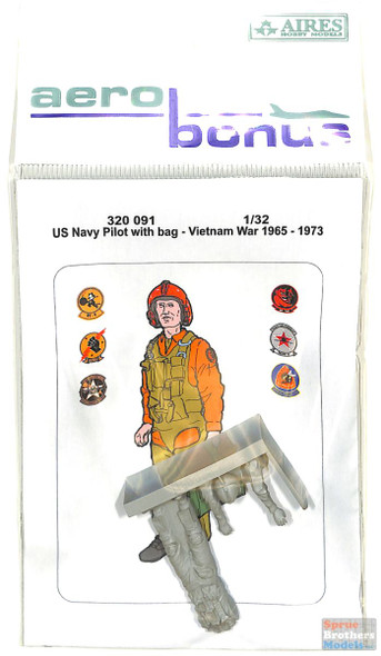 ARSAB320091 1:32 AeroBonus US Navy Pilot with Bag Vietnam War 1965-73
