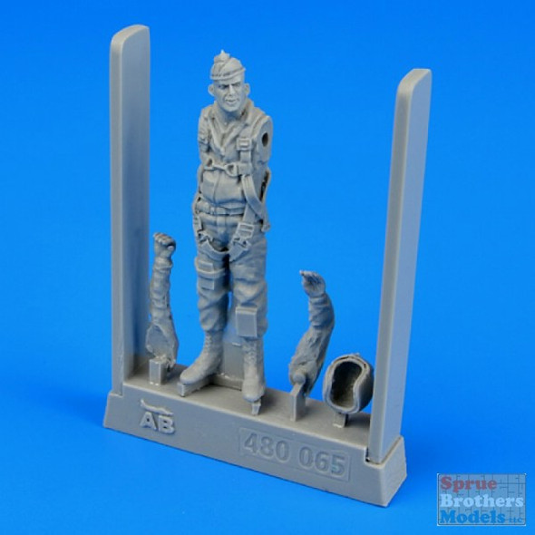 ARSAB480065 1:48 AeroBonus USAF Fighter Pilot Figure Vietnam War 1960-75