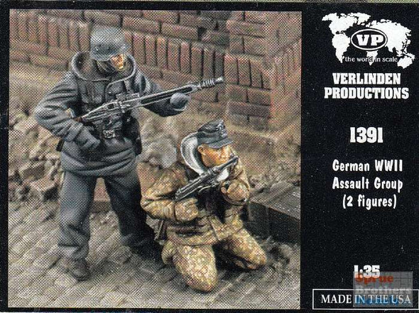 VER1391 1:35 Verlinden German WW2 Assault Group Figure Set (2 figures)