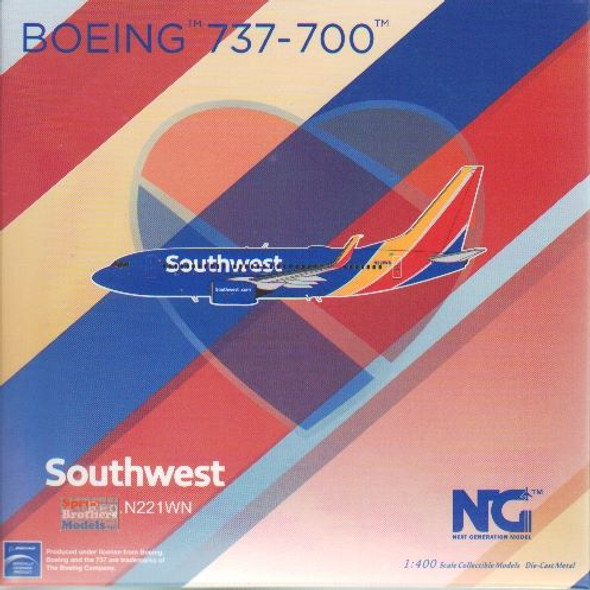 NGM77042 1:400 NG Model Soutwest Airlines B737-700(W) Reg #N221WN Heart Livery (pre-painted/pre-built)