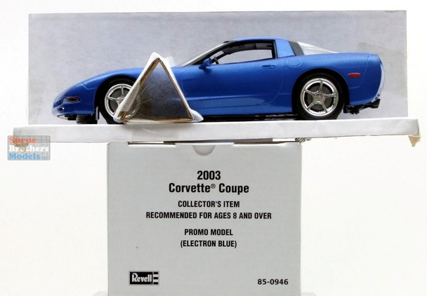 RMX850946 1:25 Revell 2003 Corvette Coupe [pre-finished/pre-painted]
