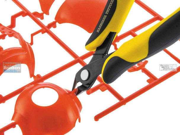 HAT71549 Hasegawa Tool - Single Edged Nippers for Plastic Models (Standard Type) TT49