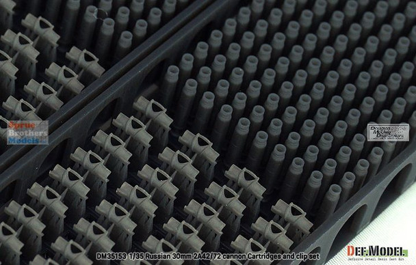 DEFDM35153 1:35 DEF Model Russia 30mm 2A42/72 Cannon Cartridges and Clip Set