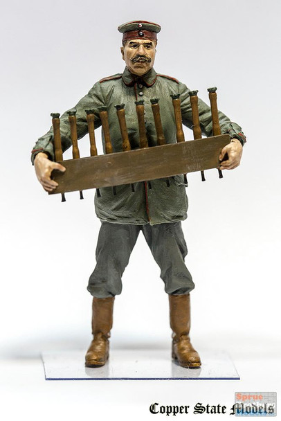 CSMF32-004 1:32 Copper State Models WWI Figure - German Aerodrome Personnel with Grenade Crate