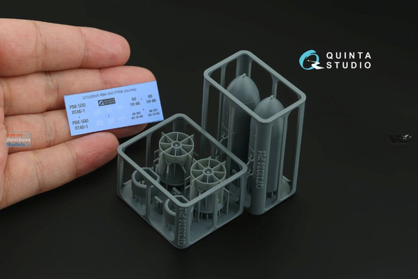 QTSQT32024 1:32 Quinta Studio RBK-500 PTAB Cluster Bomb Set