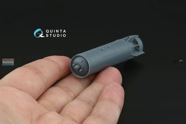 QTSQT32032 1:32 Quinta Studio RBK-500 AO-2.5 Cluster Bomb Set