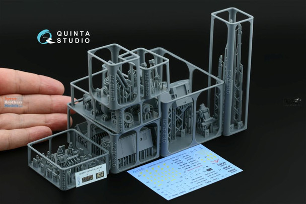 QTSQT48138 1:48 Quinta Studio US Navy A/S32A-49 Deck Tractor (long)