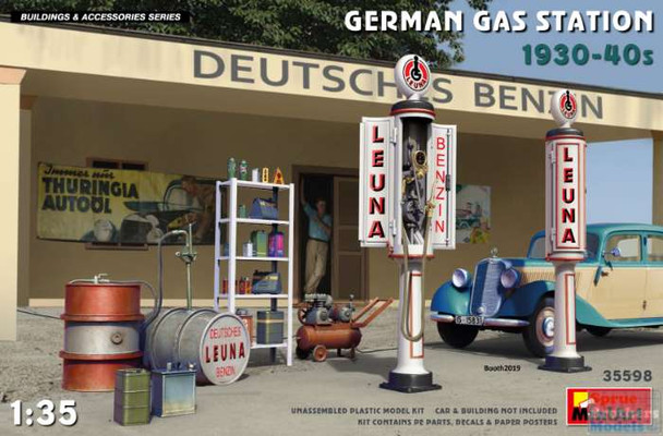 MIA35598 1:35 Miniart German Gas Station Equipment & Accessories 1930-40s