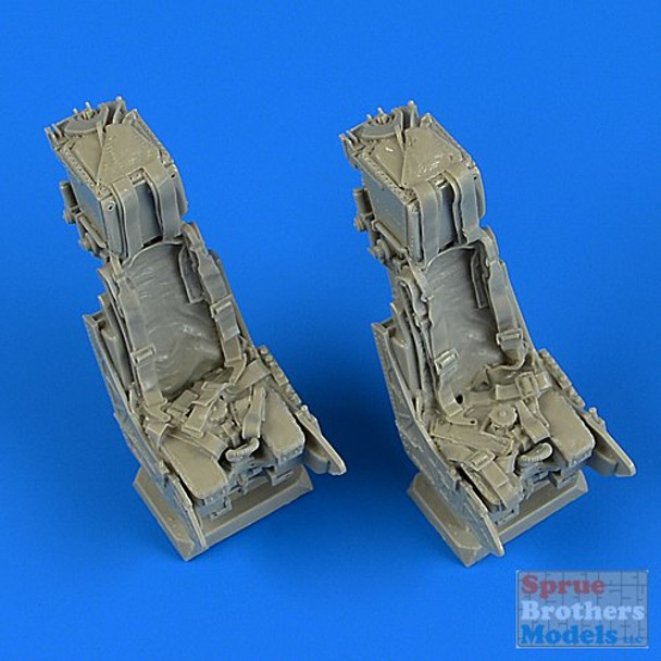 QBT32209 1:32 Quickboost Panavia Tornado Ejection Seats (2) with Safety Belts (REV kit)