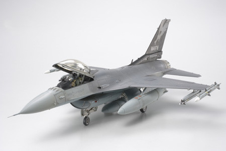 TAM61101 1:48 Tamiya F-16C (Block 25/32) Falcon ANG - Sprue