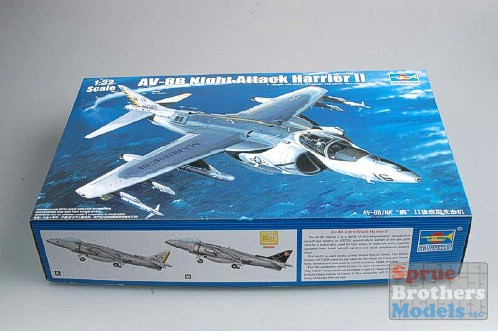 TRP02285 1:32 Trumpeter AV-8B Harrier II Night Attack Aircraft