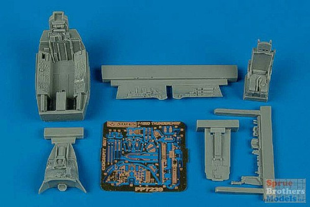 ARS7239 1:72 Aires F-105D Thunderchief Cockpit Set (TRP kit) #7239