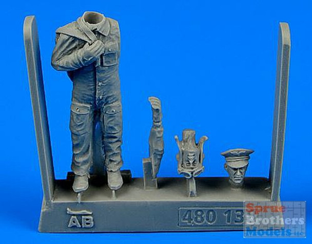 ARSAB480138 1:48 AeroBonus Free French Fighter Pilot WW2 Normandie-Niemen 1942-45