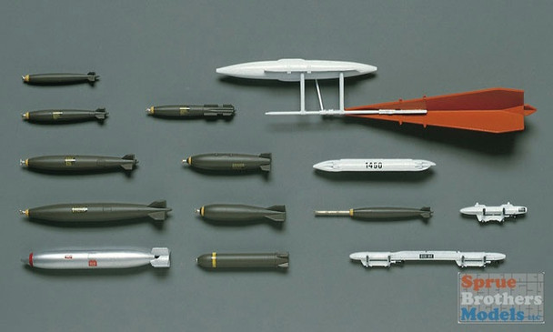 HAS36001 1:48 Hasegawa Weapons Set A - US Bombs & Tow Targets