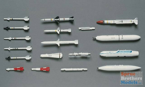 HAS36003 1:48 Hasegawa Weapons Set C - US Missiles and Gun Pods