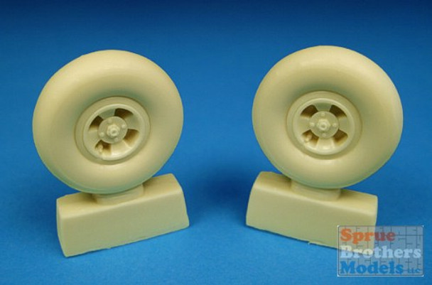 BARBR32006 1:32 BarracudaCast Spitfire 4-Slot Mainwheels #BR32006