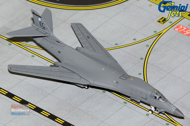 GEMGM125 1:400 Gemini Jets B-1B Lancer Dyess AFB #86-0140 (pre-painted/pre-built)