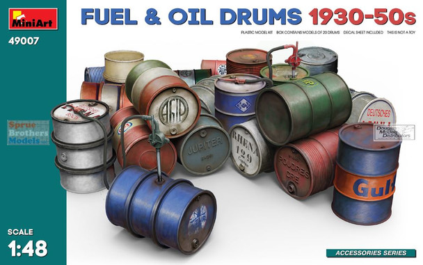 MIA49007 1:48 Miniart Fuel & Oil Drums 1930-50s