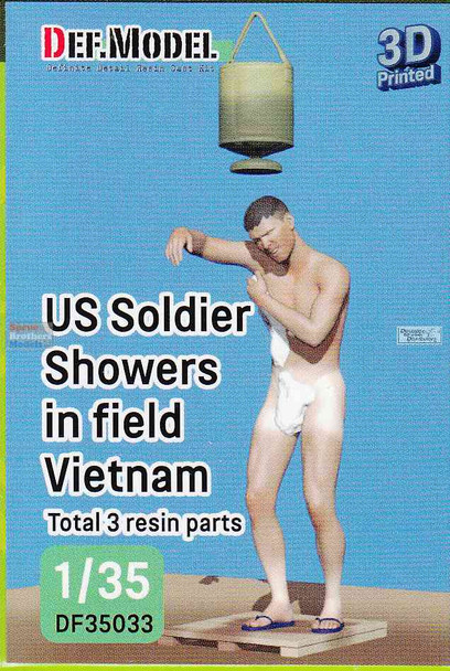 DEFDF35033 1:35 DEF Model Figure - US Soldier Showers in the Field Vietnam