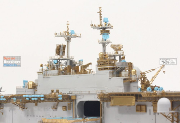 PON37001R1 1:350 Pontos Model Kit - USS Essex LHD-2 Kit + Detail