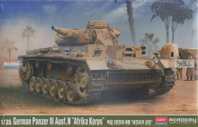 ACA13567 1:35 Academy Panzer III Ausf.N 'Afrika Korps' - Sprue