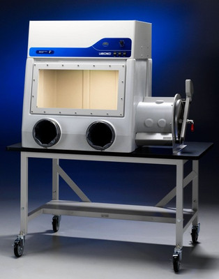 Precise Hepa-Filtered Glove Box, 230V, 5 
 {2670-5220220}