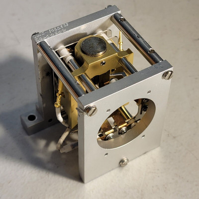 Outer Ion Source and Optics {2886-E6400206}