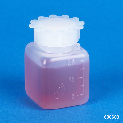 Bottle with Screwcap, Wide Mouth, Square 
 {2503-600608B CA}