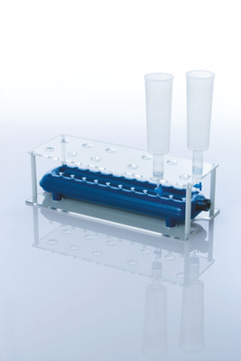 Holder for stabilizing QIAGEN Plasmid Plus Mega and Giga col