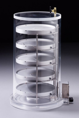 VWR CHAMBER HEAT SHELVES-5 230V SCHUKO 
 {3211-76000940}